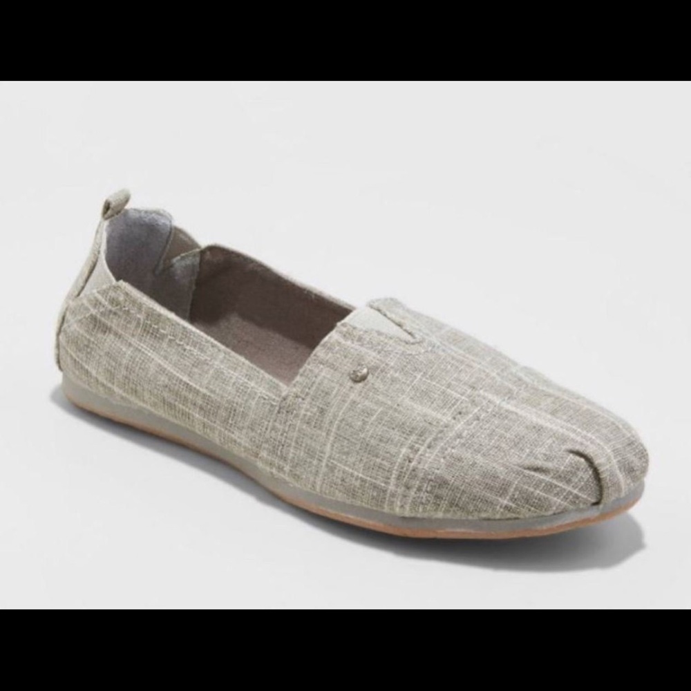 Mad love slip on shoe, size 9